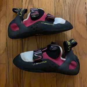 Women’s katana climbing shoes-great for kids!